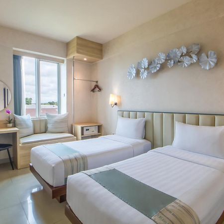 Solaris Hotel Маланг Екстериор снимка