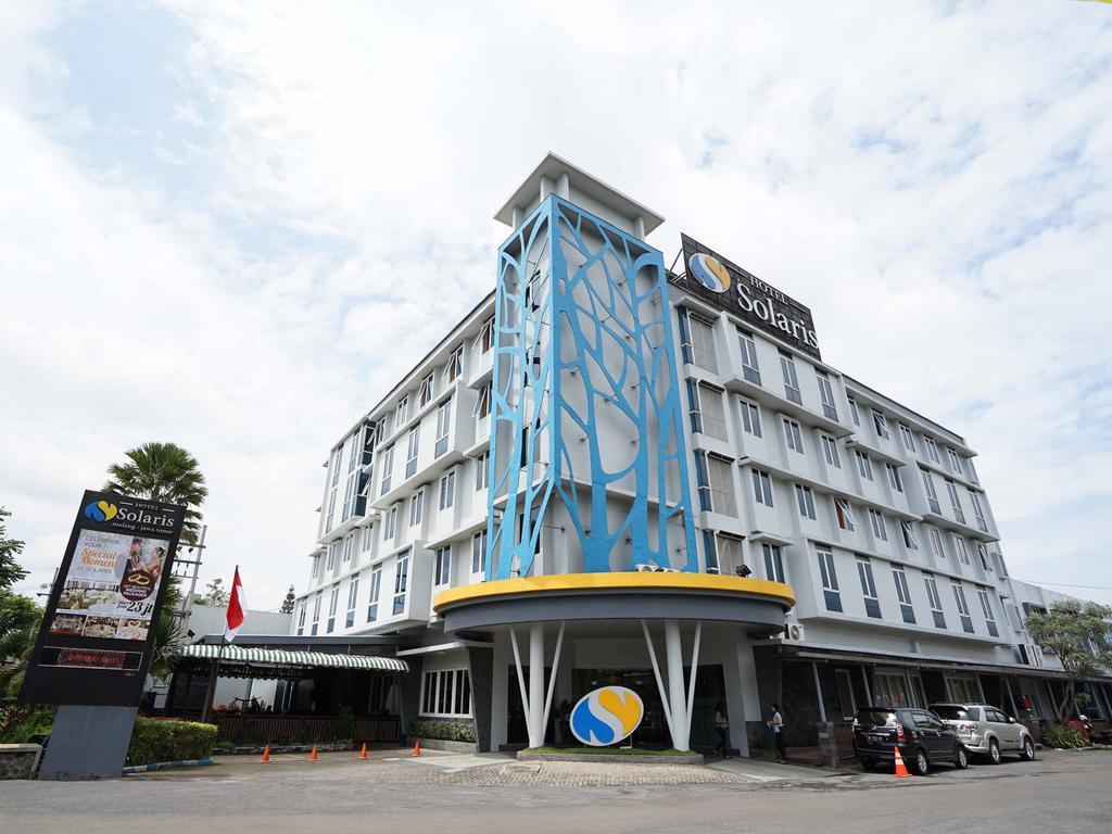 Solaris Hotel Маланг Екстериор снимка